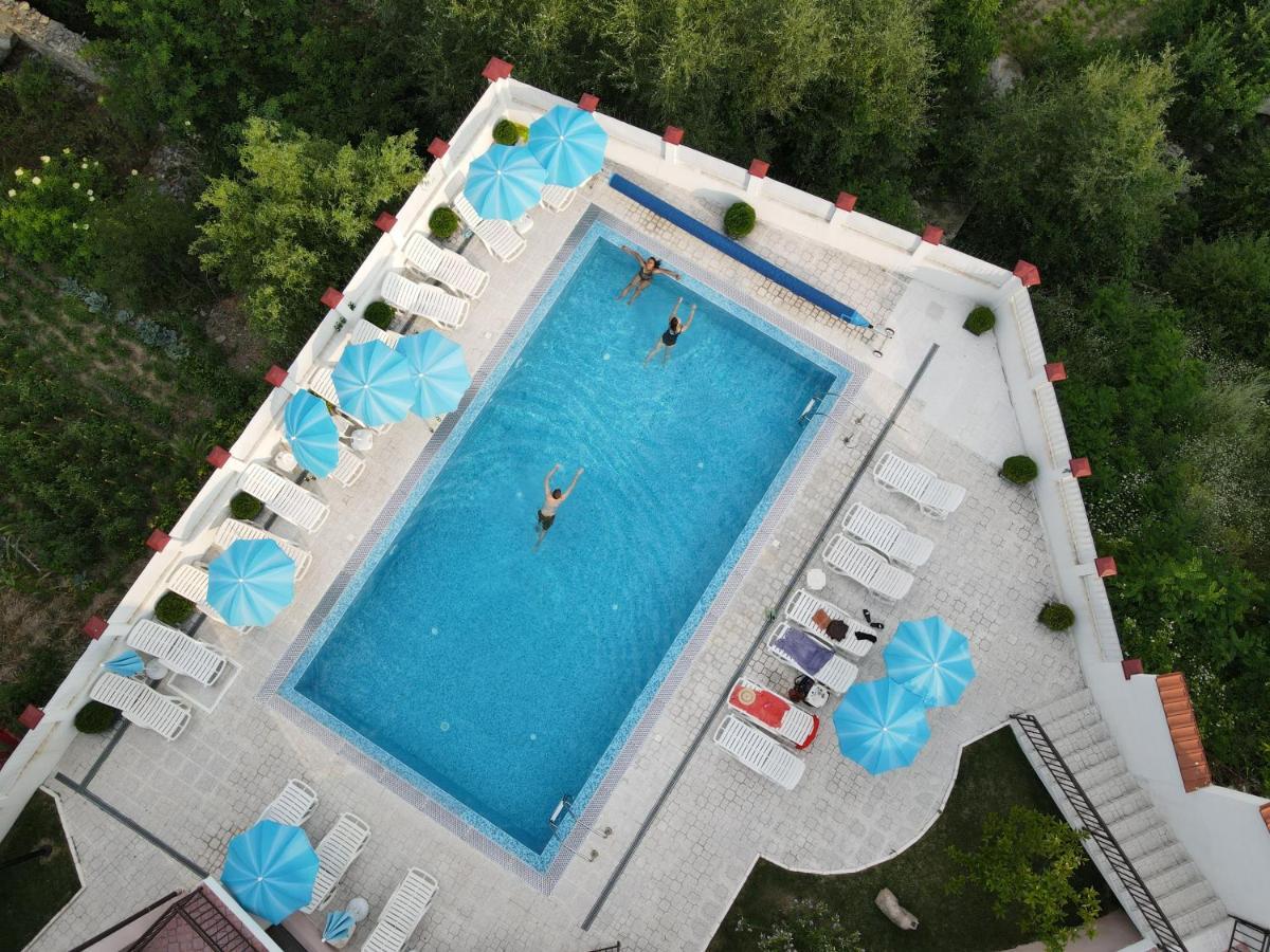 Hotel Deyanira Gorno Dryanovo Exterior photo